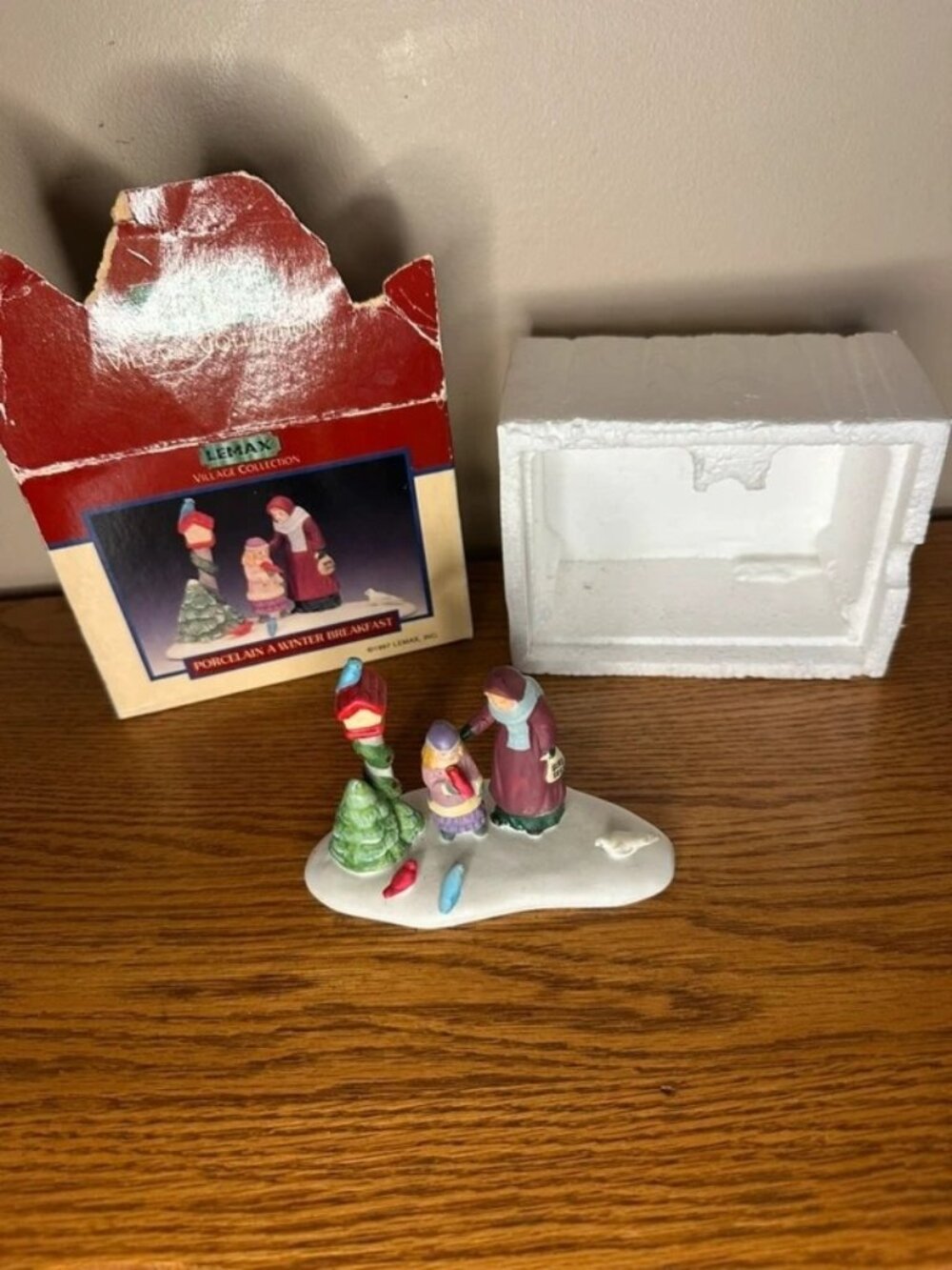 Lemax Village Collection Porcelain A Winter Breakfast 1997 Christmas Figurine w/